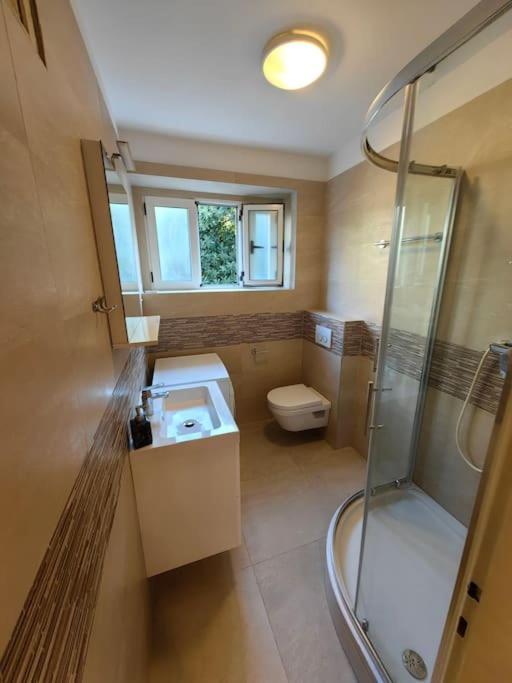 New 1 Bedroom Near Center And Beach 스플리트 외부 사진