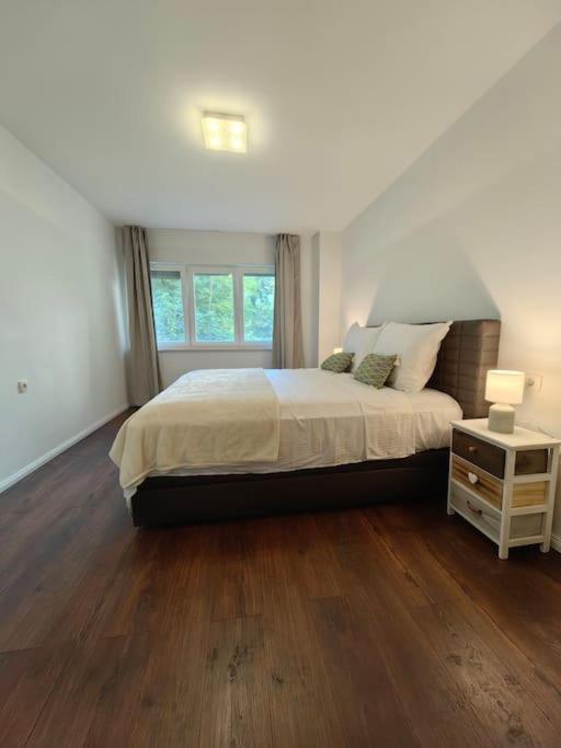 New 1 Bedroom Near Center And Beach 스플리트 외부 사진