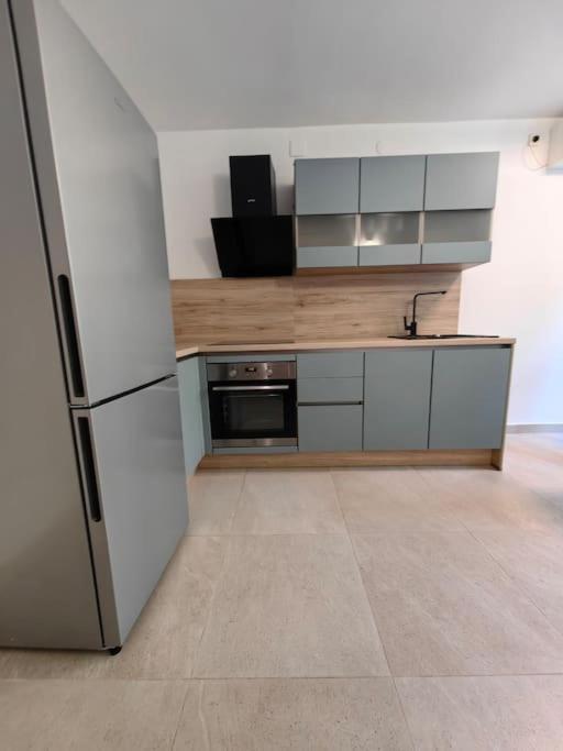 New 1 Bedroom Near Center And Beach 스플리트 외부 사진